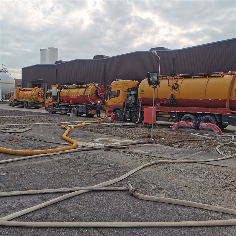 新邵污水池清理